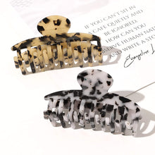 Load image into Gallery viewer, Ivyu Hair Claw Clips For Women - Banana Jaw Clips for Girls Leopard Cheetah Tortoise
